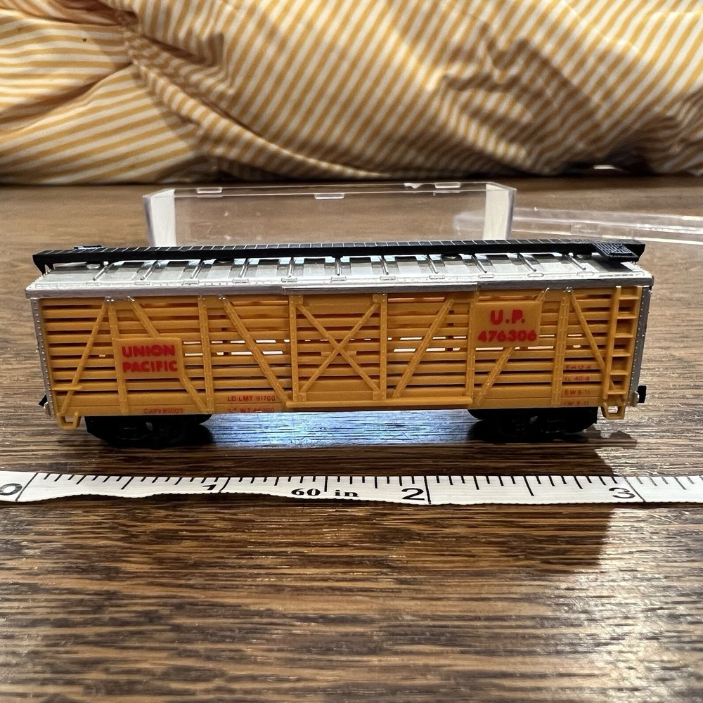 Vintage MRC N Scale Union Pacific UP 476306 Stock Car